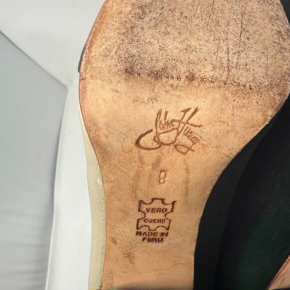 John Fluevog Kendra Pointed Toe Leather Heels Black Beige Leather Size 8 - Picture 11 of 15